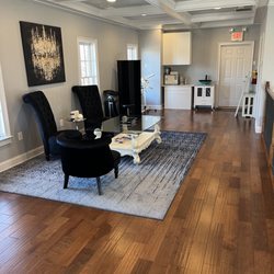 Canton Chiropractic and Massage - Massage waiting room