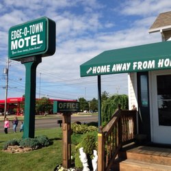 Edge-O-Town Motel
