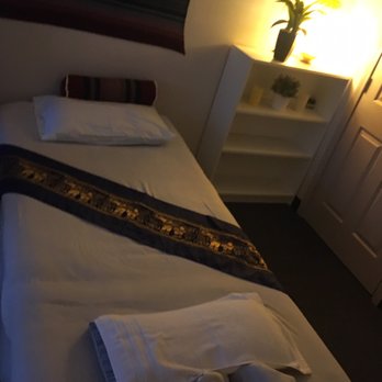 Thai Lotus Bodywork - Room for couple massage or solo healing - Massage Near Me - Chicago, Illinois