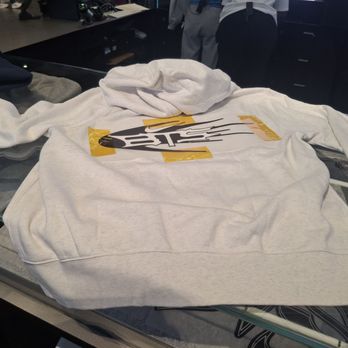 Nike Santa Monica - Sports Wear Near Me - Santa Monica, California