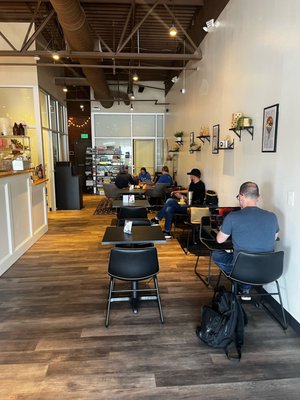 Shelli's Coffee + Social by null