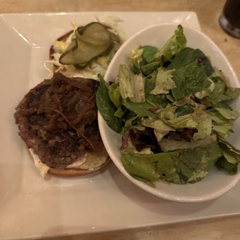 The Cheesecake Factory - Skinnylicious Grilled Turkey Burger - American Near Me - Lone Tree, Colorado
