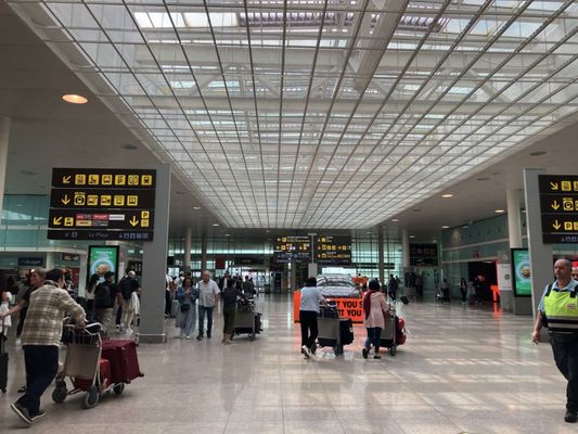 Adolfo Suárez Madrid–Barajas Airport by null