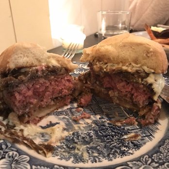 Bateau - Bateau Burger - Steakhouses Near Me - Seattle, Washington