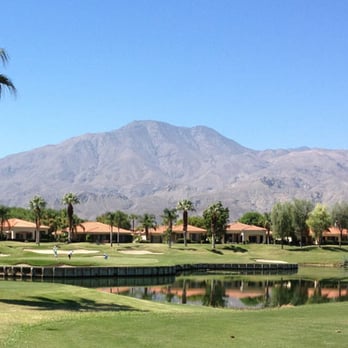 PGA WEST Golf Academy - Par 3 8th Hole - Golf Near Me - La Quinta, California PGA WEST Golf Academy - Par 3 8th Hole - Golf Near Me - La Quinta, California