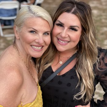Posh Color Bar - Gigi & Lyza - Makeup Artists Near Me - Pace, Florida