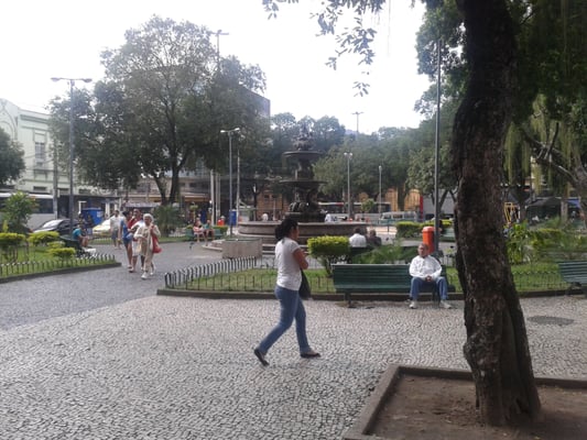 PRAÇA CONDESSA PAULO DE FRONTIN - RIO COMPRIDO - Updated April 2024 ...