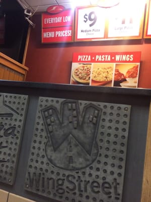 Pizza Hut by null