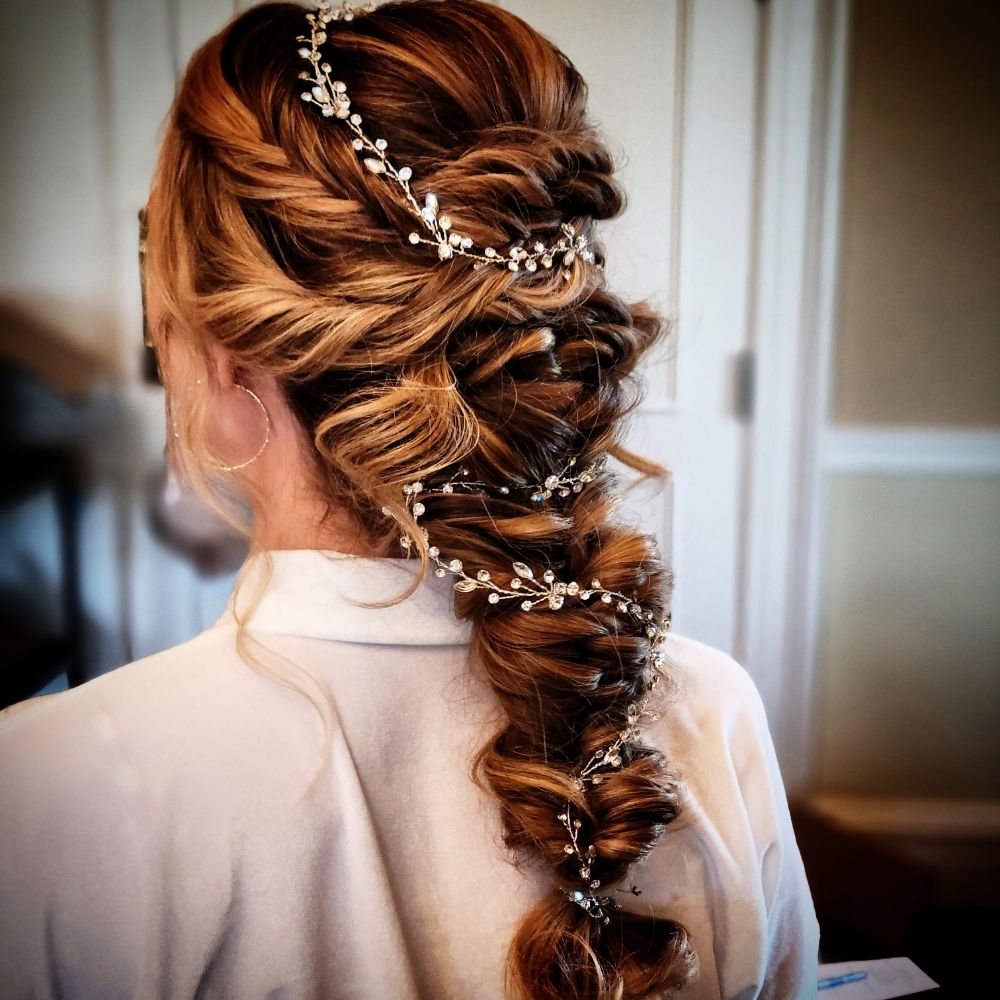 L'Heureux Hair company Logo