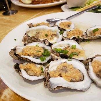 Crown Seafood Restaurant - Steamed oysters with garlic - Dim Sum Near Me - Houston, Texas