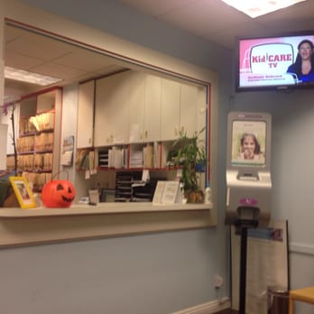 Hekmat Farah Laaly MD - Revamped office looks nice - Doctors Near Me - Beverly Hills, California Hekmat Farah Laaly MD - Revamped office looks nice - Doctors Near Me - Beverly Hills, California