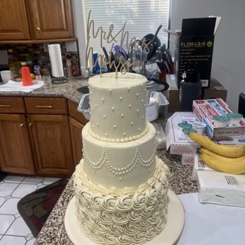 Cucamonga Cakery - Cake - Bakeries Near Me - Rancho Cucamonga, California