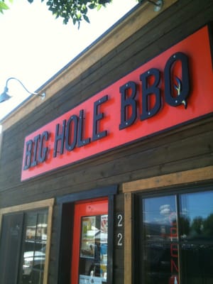 Big Hole BBQ Victor by null