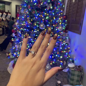 Modish Nail Lounge - Nail Salons Near Me - Rancho Cucamonga, California