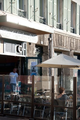 laptop friendly cafe