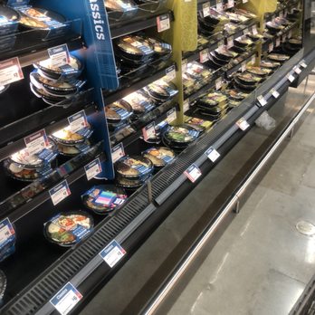 HEB - a display of food in a grocery store - Grocery Near Me - Baytown, Texas HEB - a display of food in a grocery store - Grocery Near Me - Baytown, Texas