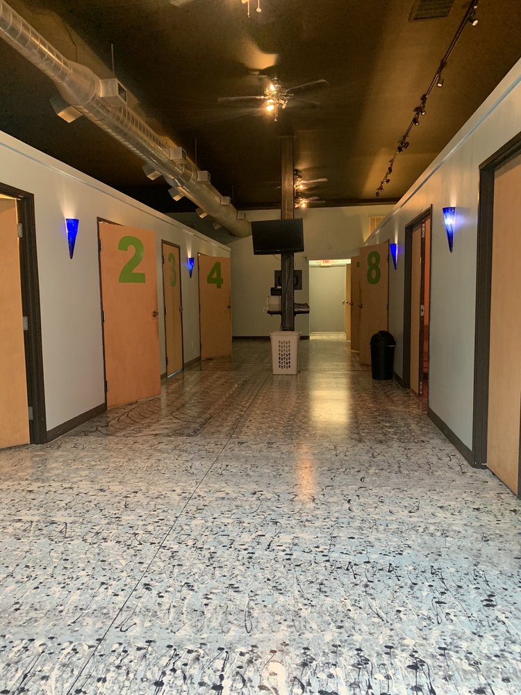 SUN SPOT TANNING SALON Updated April 2024 10 Photos 4388 5th