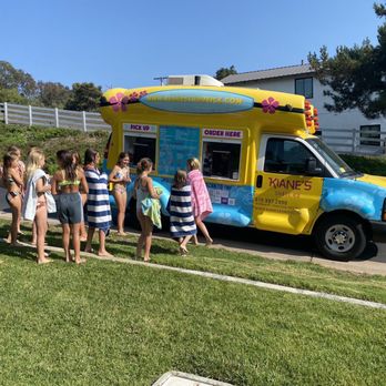 Sandwich Spot 2.0 - Lined up for a treat! - Food Trucks Near Me Sandwich Spot 2.0 - Lined up for a treat! - Food Trucks Near Me