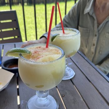 Los Girasoles - Frozen Margaritas - Tex-Mex Near Me - Fort Worth, Texas Los Girasoles - Frozen Margaritas - Tex-Mex Near Me - Fort Worth, Texas