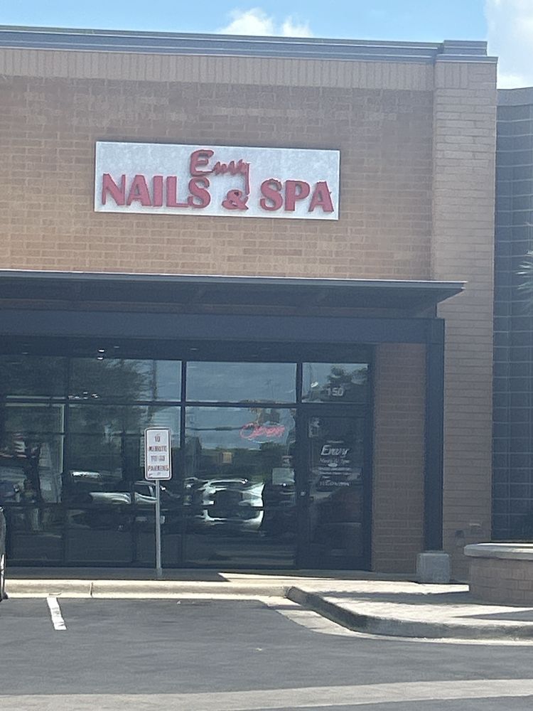 Envy Nails & Spa Logo