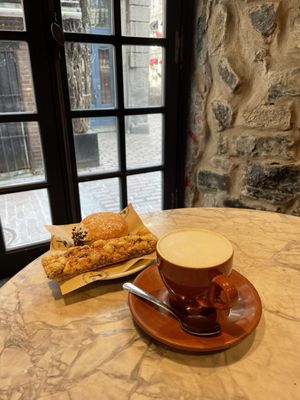 Café Olimpico - Vieux-Montréal by null