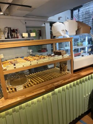 Sift Cakes and Cookies by null