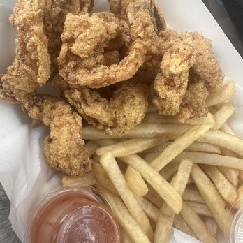Bayshore Fish & Grill - 5pc shrimp and fries - Seafood Markets Near Me - Sylmar, California