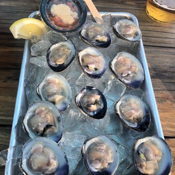 Shuck Station - Raw Cherrystone Clams - Seafood Near Me - Newcastle, Maine