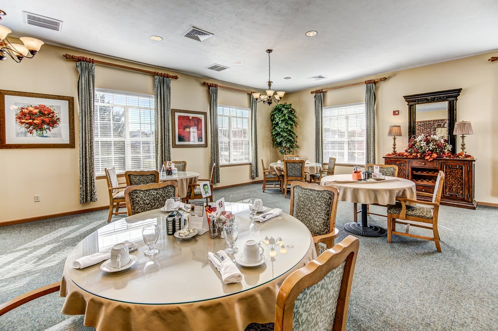 FIVE STAR RESIDENCES OF CLEARWATER 4519 E 82nd Street, Indianapolis