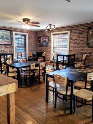 Reid's Winery Tasting Room and Cider House