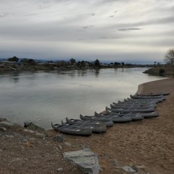 Jerkwater Canoe - A beautiful day in Needles, CA!