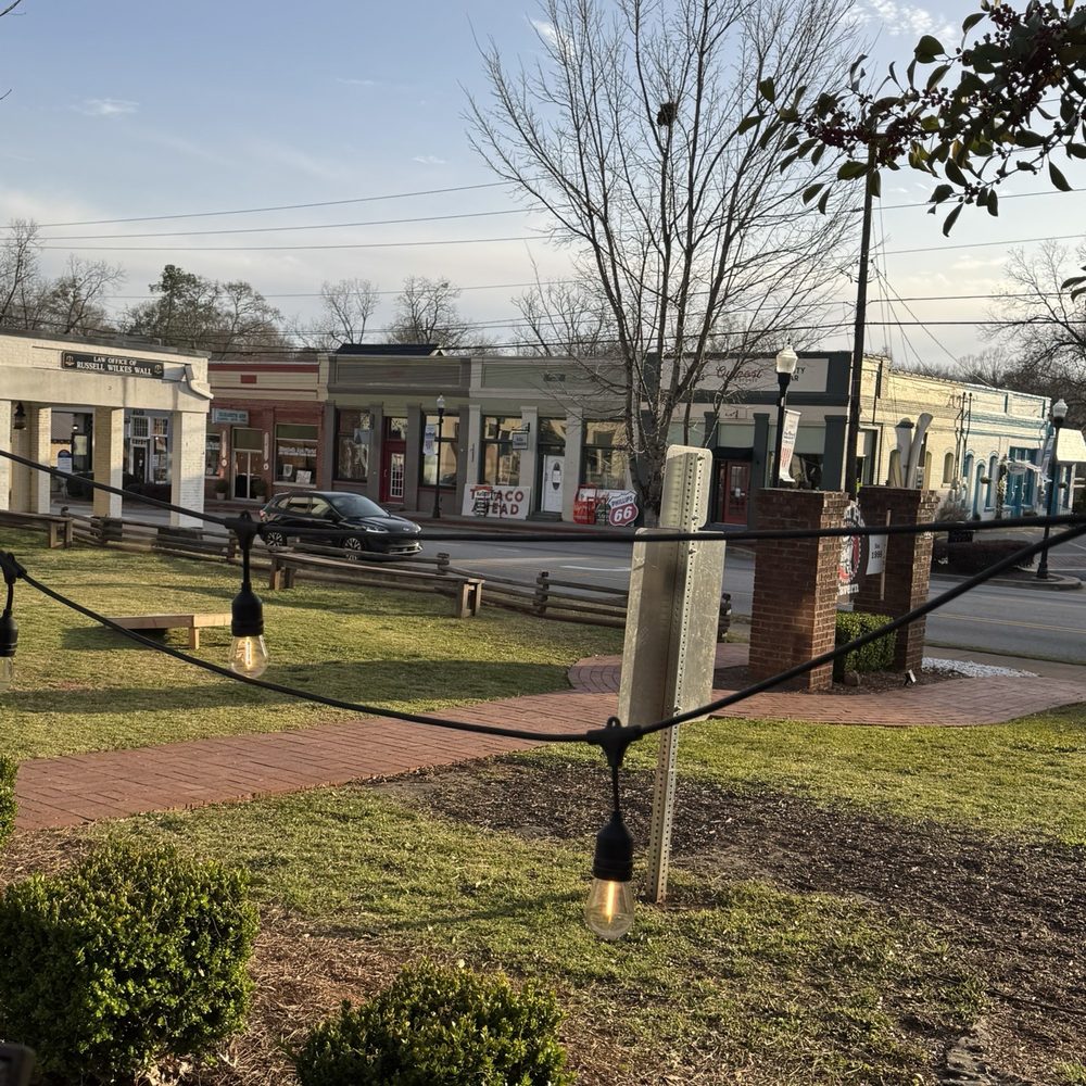 Blind Pig Tavern - View from outdoor tables - American Near Me - Watkinsville, Georgia