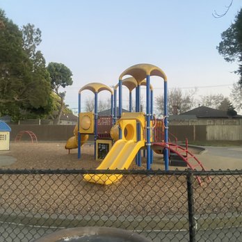 Ida Krusi Memorial Park - Little kid play structure - Parks Near Me - Alameda, California Ida Krusi Memorial Park - Little kid play structure - Parks Near Me - Alameda, California