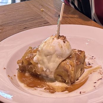 Ulele - Pineapple upside down bread pudding - New American Near Me - Tampa, Florida Ulele - Pineapple upside down bread pudding - New American Near Me - Tampa, Florida