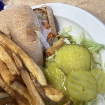 505 Burgers & Wings - Buffalo chicken sandwich - Burgers Near Me - Gallup, New Mexico 505 Burgers & Wings - Buffalo chicken sandwich - Burgers Near Me - Gallup, New Mexico