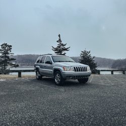 Varga Auto Repair & Transmission Center - 03 jeep grand Cherokee limited 4.7 L v8 :)