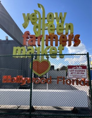 Yellow Green Farmers Market by null