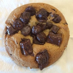 Chocolate Chip Cookie