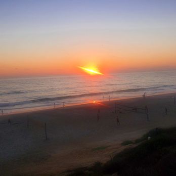 Carlsbad City Beach - Beaches Near Me - Carlsbad, California