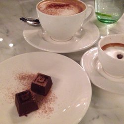 Montagne - Coffee and chocolates