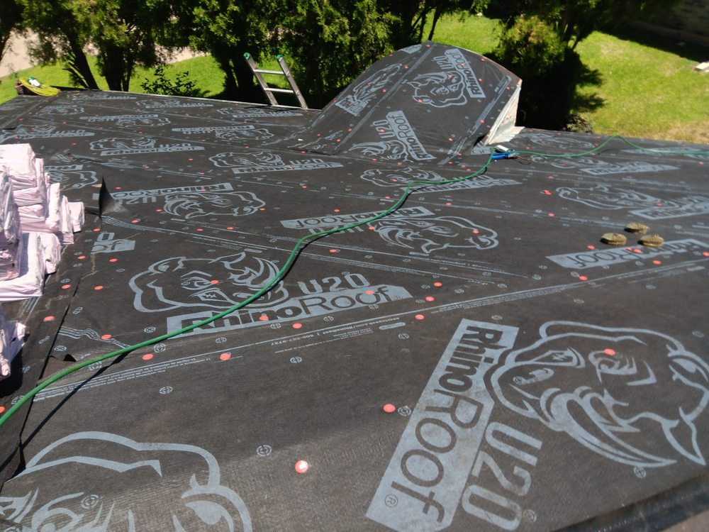 Slide of V&V Roofing Contractors