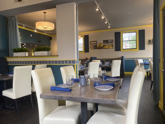 Amalfi Coast Italian + Wine Bar by null