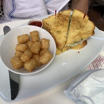 26 Beach Restaurant - Tots and Breakfast Sandwich - New American Near Me - Venice, California 26 Beach Restaurant - Tots and Breakfast Sandwich - New American Near Me - Venice, California