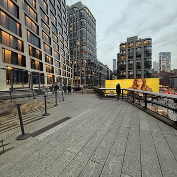 The High Line - High Line Bridge - Parks Near Me - New York, New York