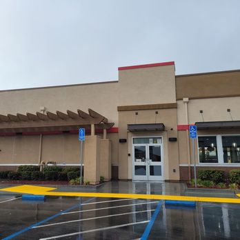 Carl's Jr - outside - Burgers Near Me - Foster City, California