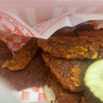 Howlin' Ray's - Three wings (medium plus). - Southern Near Me - Los Angeles, California Howlin' Ray's - Three wings (medium plus). - Southern Near Me - Los Angeles, California