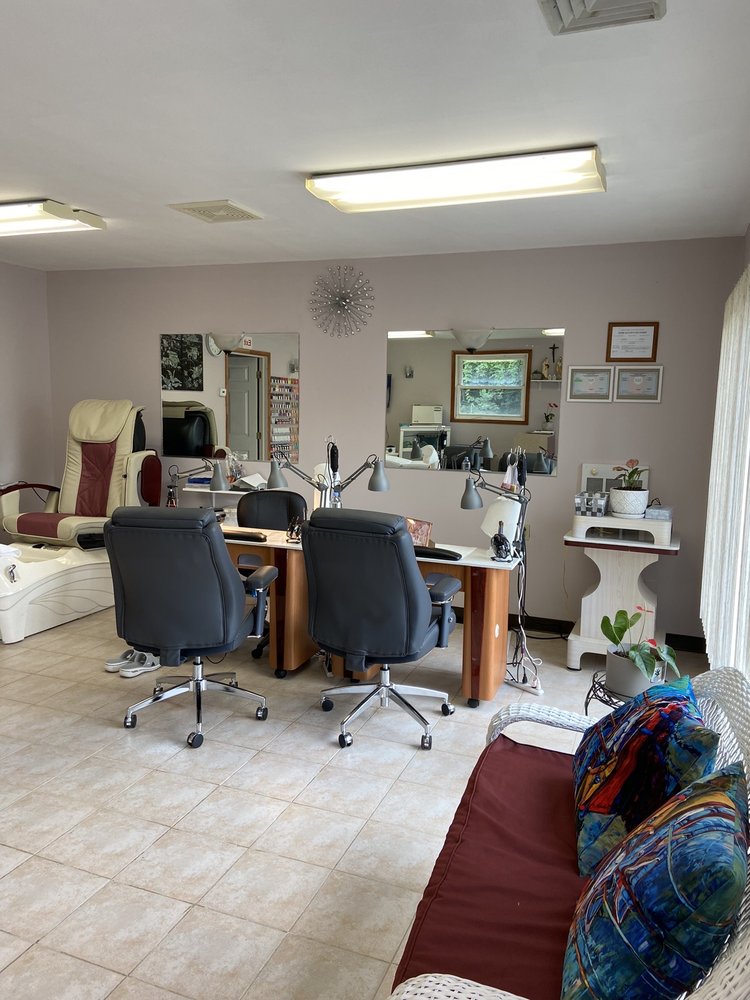 LUCY’S NAILS Updated June 2024 2070 Lititz Pike, Lancaster