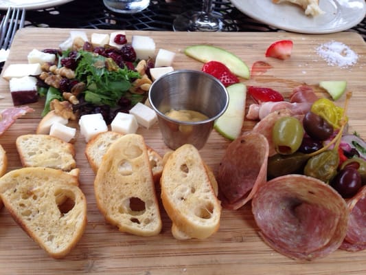 6th & Vine Restaurant and Wine Bar by null