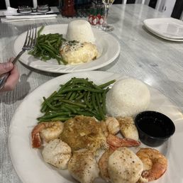 Broiled Seafood Combo Broiled Seafood Combo