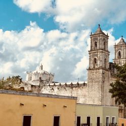 Palacio del Gobierno Municipal - Overlooking Catedral de San Gervaiso
